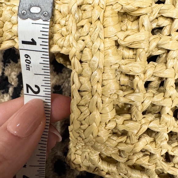 New Prada Crochet Triangle Embroidered Raffia Tote Bag - Picture 15 of 16